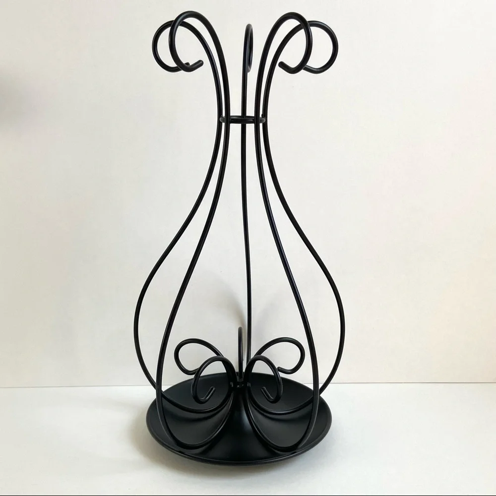 Umbra Design Scrolled Black Metal Jewelry Stand/Organizer